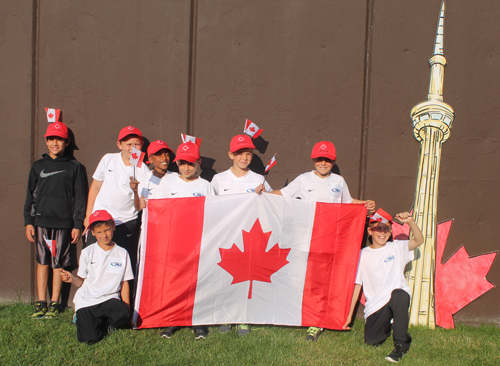 Canadian kids Posing at the 2015 Continental Cup