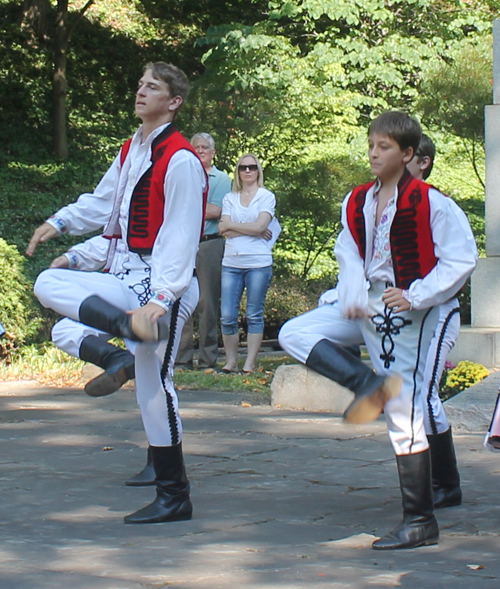 Lucina Slovak Folk Ensemble