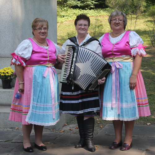 Tri Slovenske Mamicky, the Three Slovak Mothers