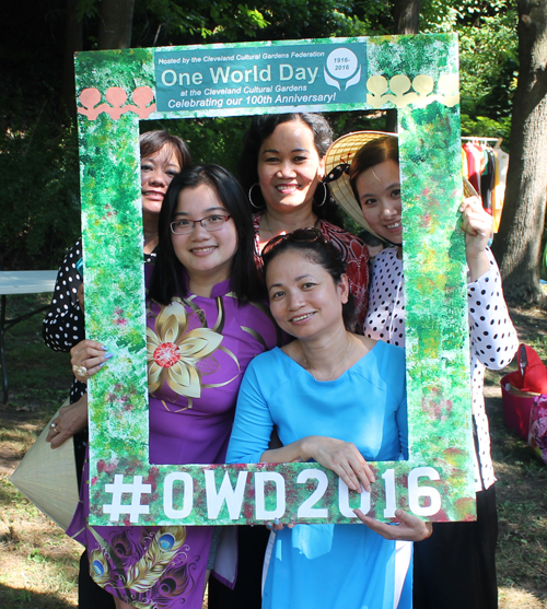 Vietnamese Cultural Garden on One World Day 2016