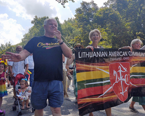 Lithuanian Cultural Garden in Parade of Flags on One World Day 2021