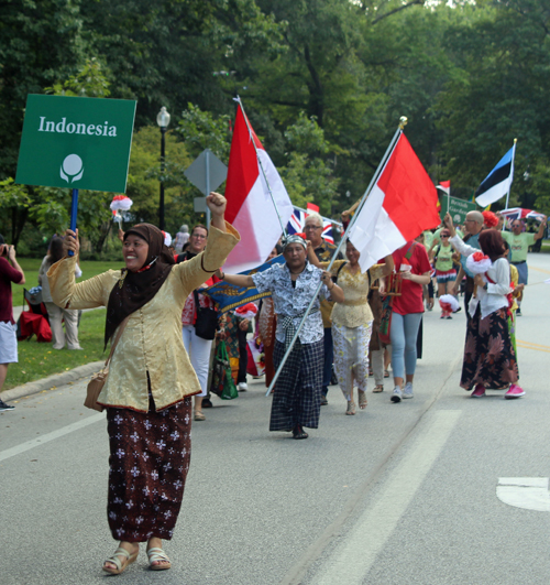 Indonesia community in Parade of Flags at One World Day