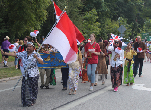 Indonesia community in Parade of Flags at One World Day
