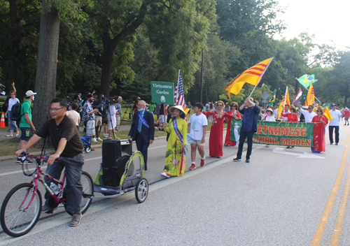 Vietnamese Garden in One World Day Parade of Flags 2021