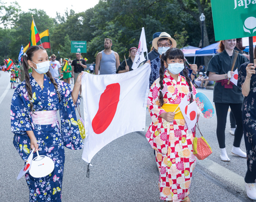 Japanese community in Parade of Flags at One World Day 2021