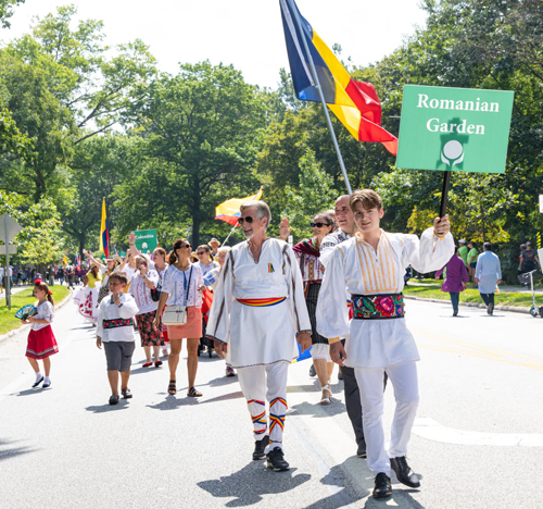 Romanian Cultural Garden in Parade of Flags at One World Day 2021