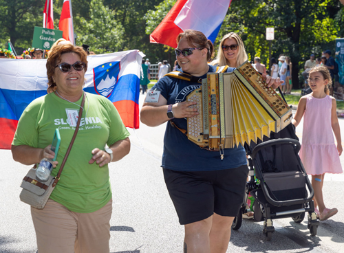 Slovenian Cultural Garden in Parade of Flags at One World Day 2021