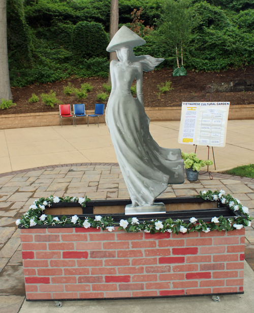 Statue in Vietnamese Cultural Garden on One World Day 2021