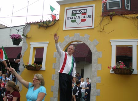 Solon Italian Club Float