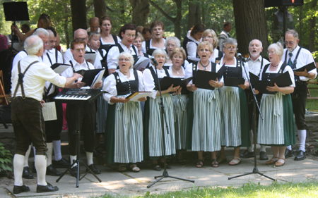 Cleveland German Music Choir in German Cultural Garden