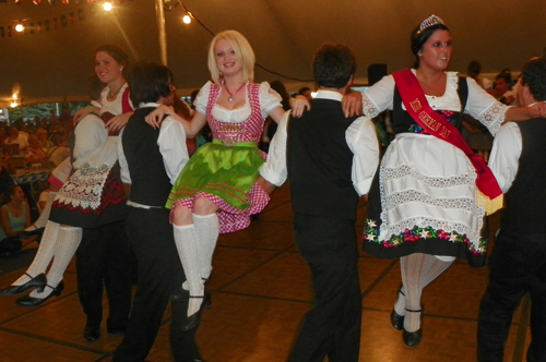 Donauschwben Youth Dance Group