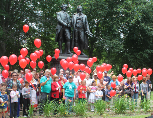 99 Red Balloons in German Cultural Garden in Cleveland