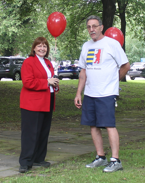 Garden Federation president Sheila Murphy Crawford and Rusyn Garden delegate John Krenisky