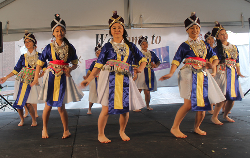 Paj Tawg Tshiab, Hmong Dance of Blooming Flowers, performed traditional Hmong dances in beautiful costumes at the 2016 Cleveland Asian Festival