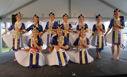 Paj Tawg Tshiab, Hmong Dance of Blooming Flowers, performed traditional Hmong dances in beautiful costumes at the 2016 Cleveland Asian Festival