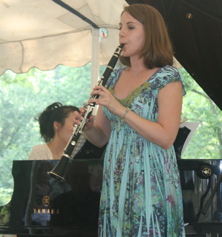 Pianist Yuka Nakayama and Clarinetist Jennifer Hublin of the Aurora School of Music 