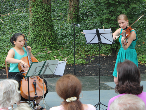 Andris Koh on cello and Chiara Fasani on Violiin