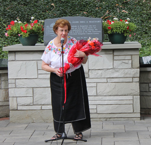 Carolyn Balogh with flowers