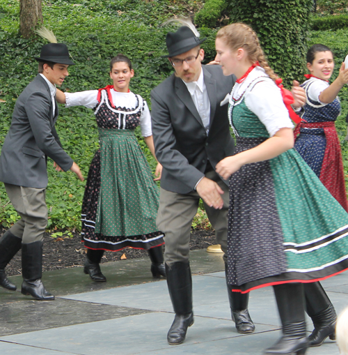 Cleveland Hungarian Scouts Folk Ensemble