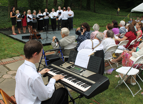 Kis Magyar Korus from Westside Hungarian Lutheran Church 