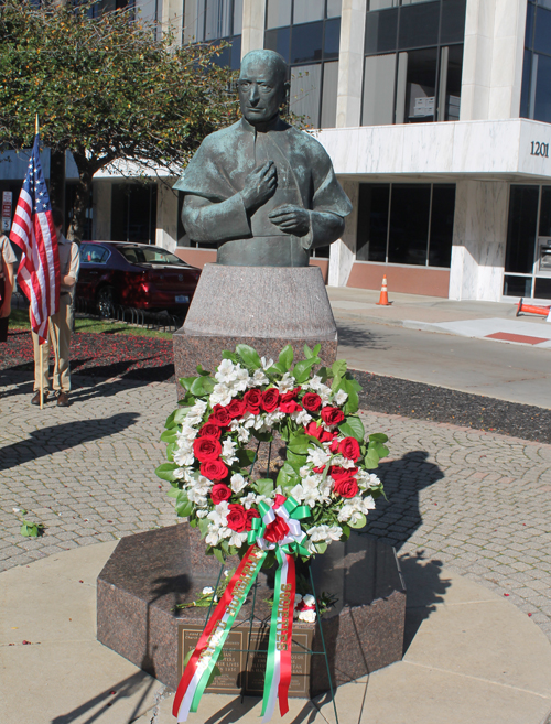 Cardinal Mindszenty statue