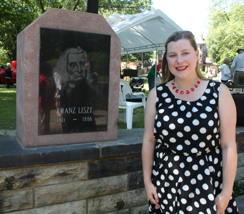 Hannah Flower  with Franz Liszt