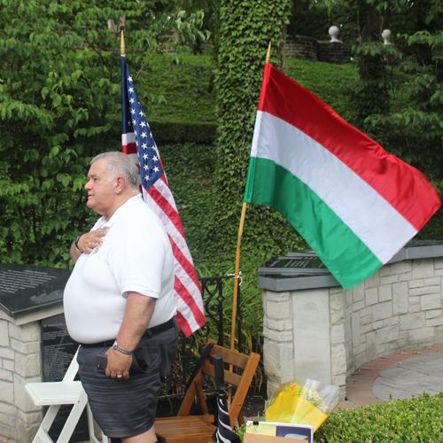 Hungaian and US national anthems