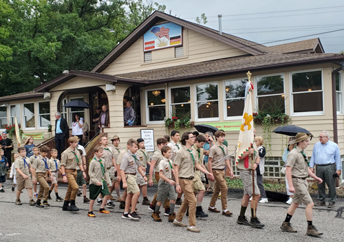 Scouts march in to Hungarian Scout Festival