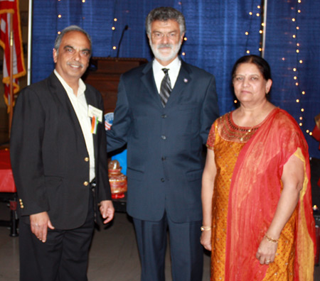Satish and Pragna Parikh with Mayor Jackson