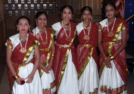 Rajarajeshwari Ashtakam dancers