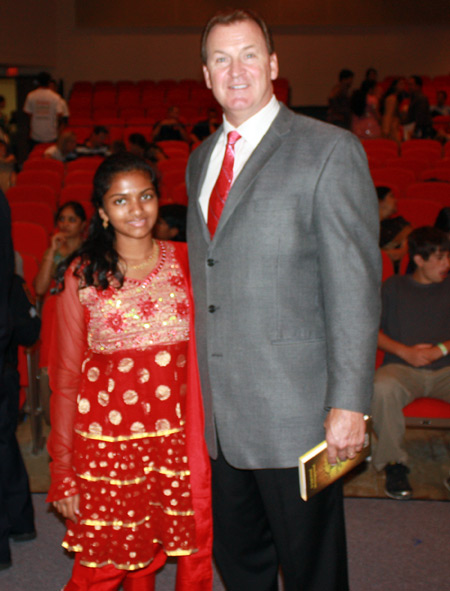 Anamika Veeramani and Independence mayor Gregory Kurtz