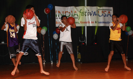 Dancers at Cleveland Indian Festival