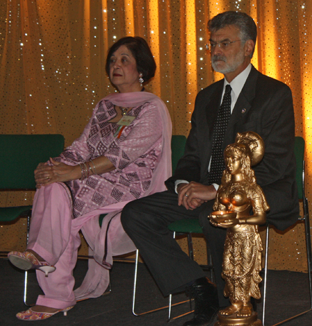 Mona Alag and Mayor Frank Jackson