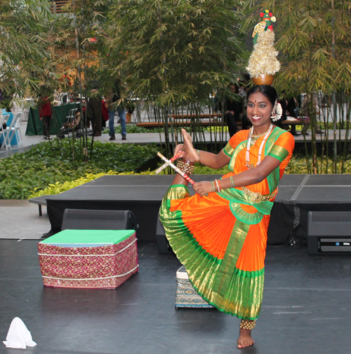 Mahima Venkatesh performed a traditional Indian Karagattam Dance