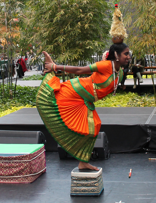 Mahima Venkatesh performed a traditional Indian Karagattam Dance