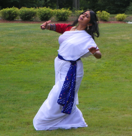 Durba Mukhopadahyay dancing