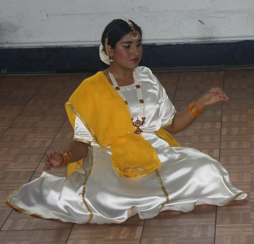 Kathak Indian Dance from students of Shweta Singh