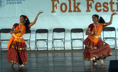 Shri Kalaa Mandir dance students