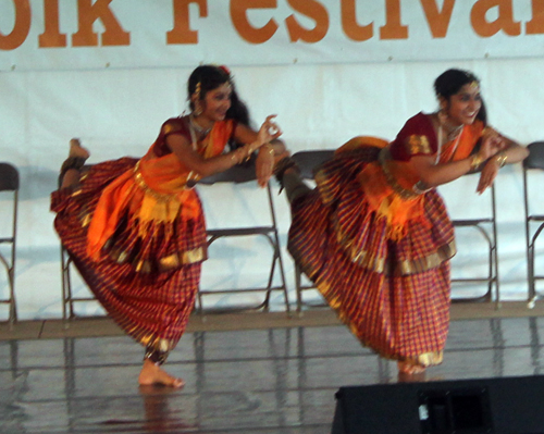 Shri Kalaa Mandir dance students