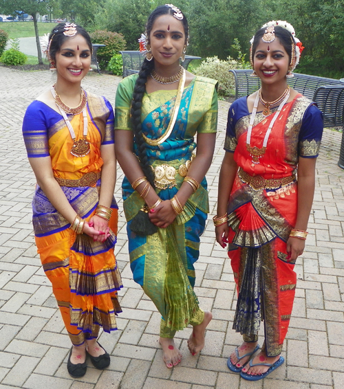 Vibha Alangar, Paavani Reddy, Afshara Ravichandran