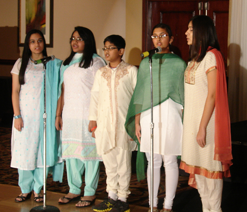 Singing India national anthem