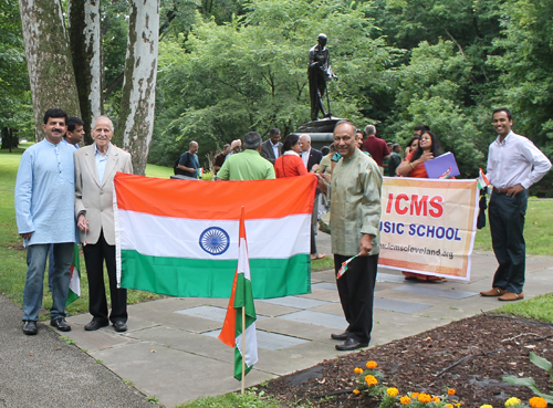 Group at Gandhi Statue