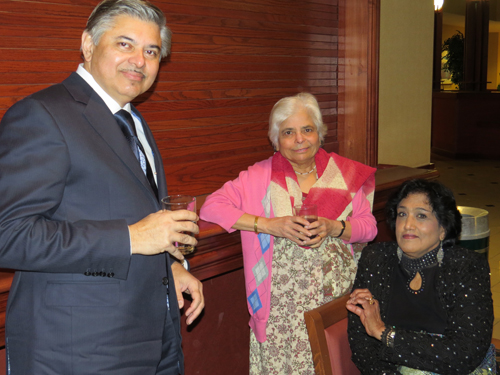 Sudarsha Sathe with unkown and Dr Shanta Kampani 