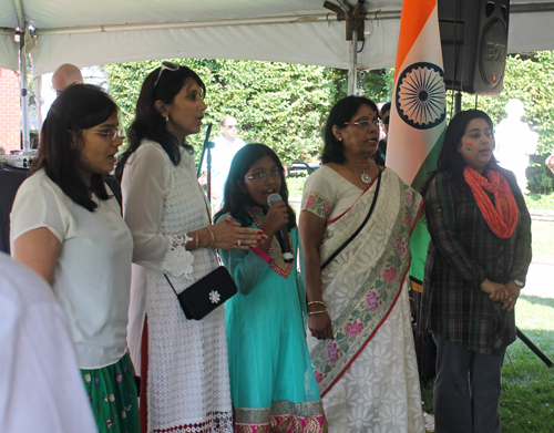 Singing India National Anthem