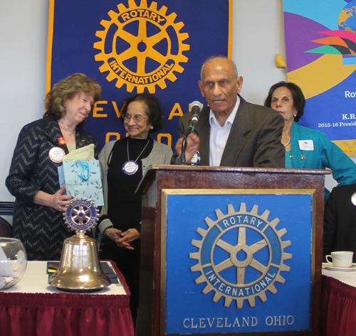 Ramesh Shah and AIPNO doctors give pins to Cleveland Rotary