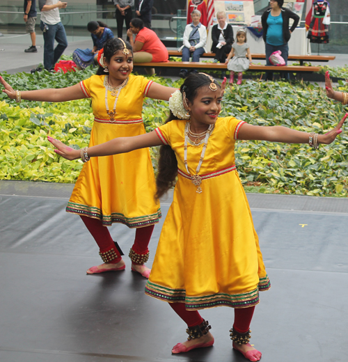 Students from the Nritya Gitanjali School of Dance and Music in Cleveland 