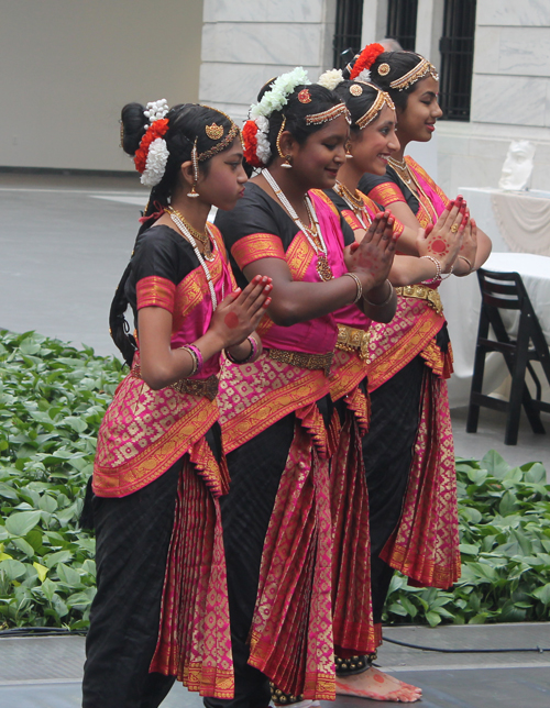 Students from the Nritya Gitanjali School of Dance and Music in Cleveland 