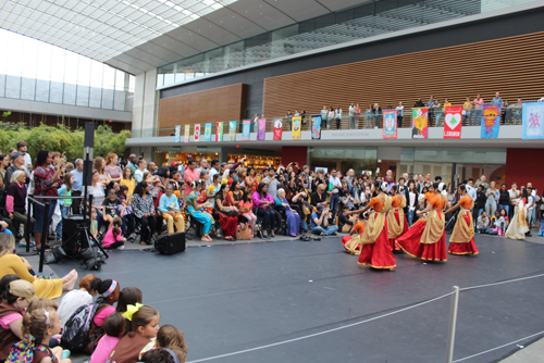 Asian Indian dancers at Cleveland Museum of Art