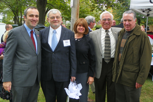 Consul Aidan Cronin, Gerry Quinn, Bonnie and Mickey McNally and Tom Scanlon