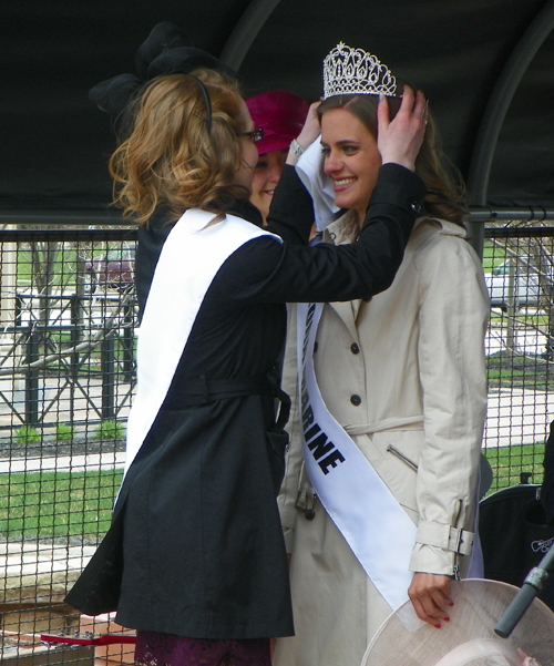 Ashley Speaker crowned 2013 Ohio Rose of Tralee Kelsey Higgins